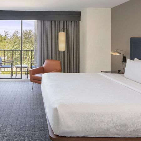 Courtyard By Marriott Fort Lauderdale East / Lauderdale-By-The-Sea Exterior photo